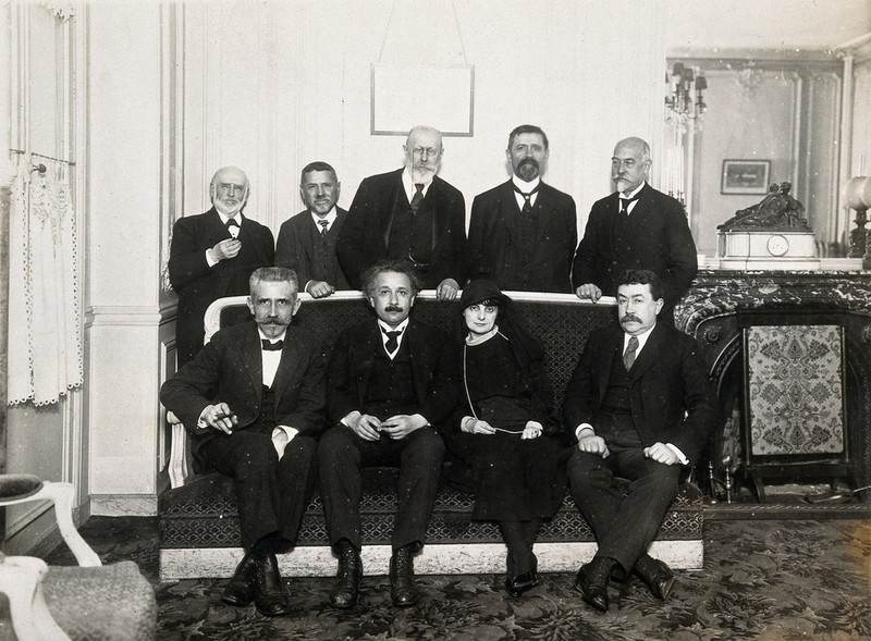 Group photograph at a luncheon for Einstein, 1922.